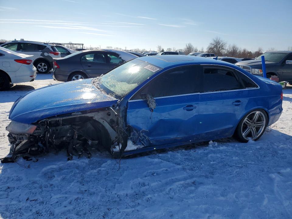 AUDI S4 2011 with VIN WAUBGCFL0BA070633 - Photo from auction