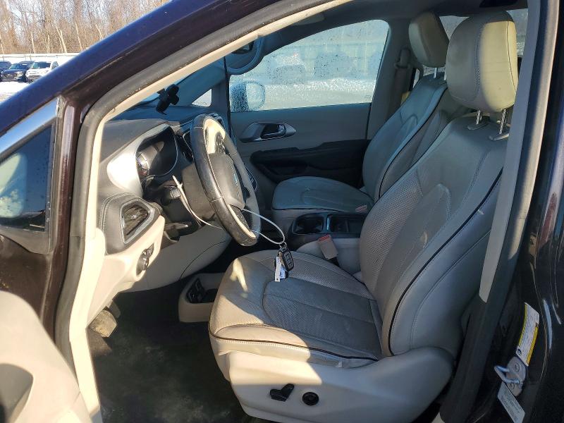 Photo 7 from auction – 2017 CHRYSLER PACIFICA with VIN 2C4RC1N76HR665819