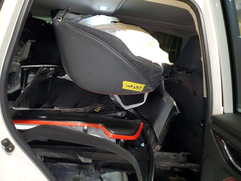 Photo 10 from auction – 2023 SUBARU FORESTER with VIN JF2SKAGC8PH531453