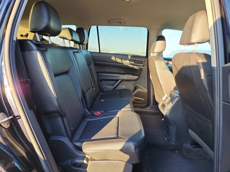 Photo 11 from auction – 2018 VOLKSWAGEN ATLAS SE with VIN 1V2KR2CA0JC533284
