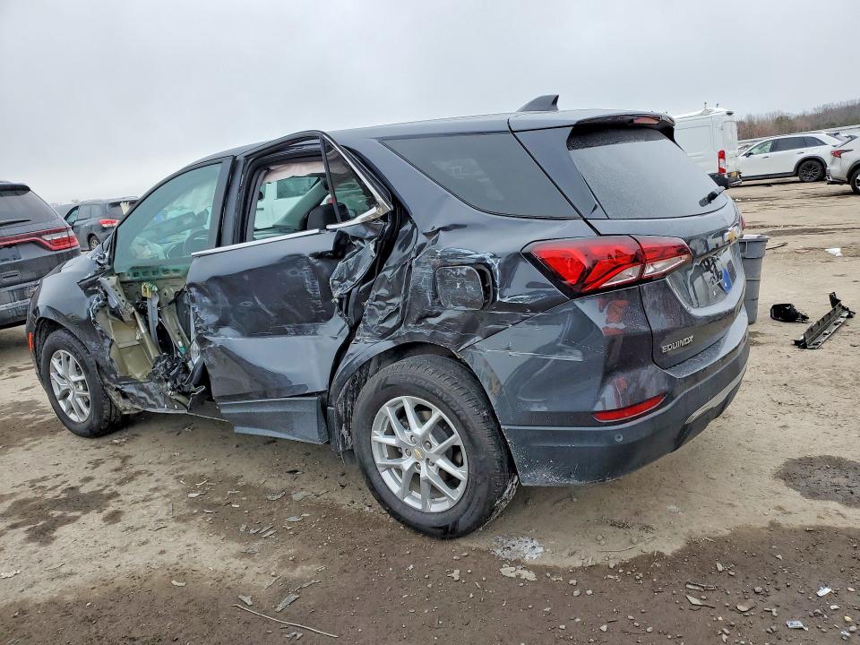 Photo 2 from auction – 2022 CHEVROLET EQUINOX with VIN 2GNAXJEV5N6129822
