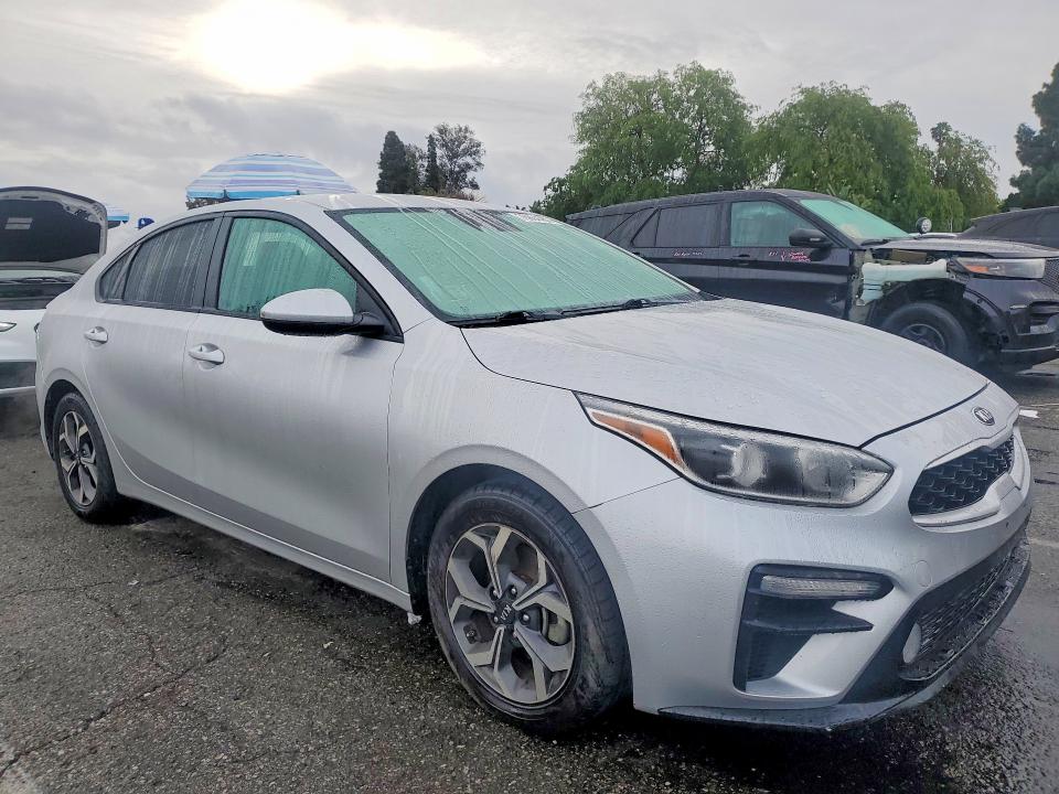 Photo 4 from auction – 2019 KIA FORTE FE with VIN 3KPF24AD0KE071402