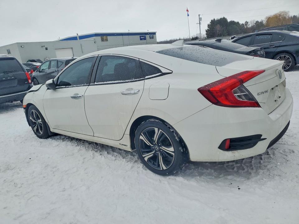 Photo 2 from auction – 2018 HONDA CIVIC with VIN 2HGFC1F98JH102948