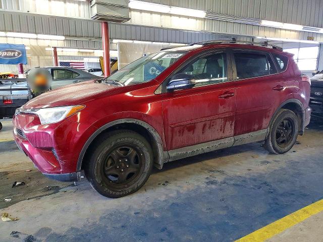 Фото 1 с аукциона – 2018 TOYOTA RAV4 с VIN 2T3BFREV7JW738987