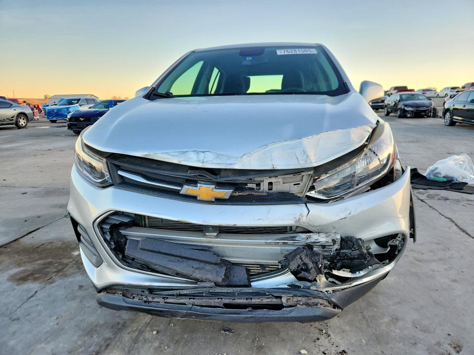 Photo 5 from auction – 2017 CHEVROLET TRAX with VIN KL7CJKSB1HB049886