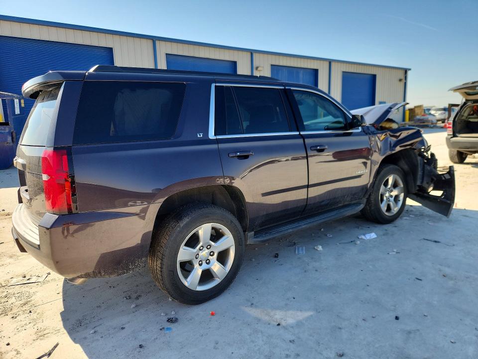 Photo 3 from auction – 2015 CHEVROLET TAHOE with VIN 1GNSCBKCXFR181817