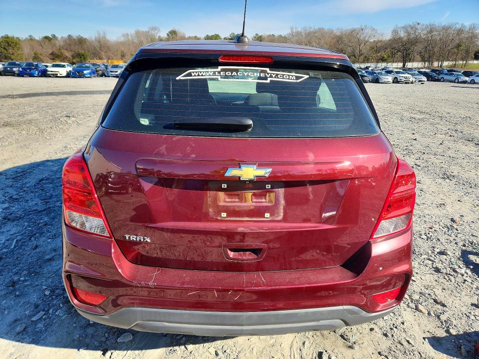 Photo 6 from auction – 2017 CHEVROLET TRAX with VIN 3GNCJKSB6HL276337