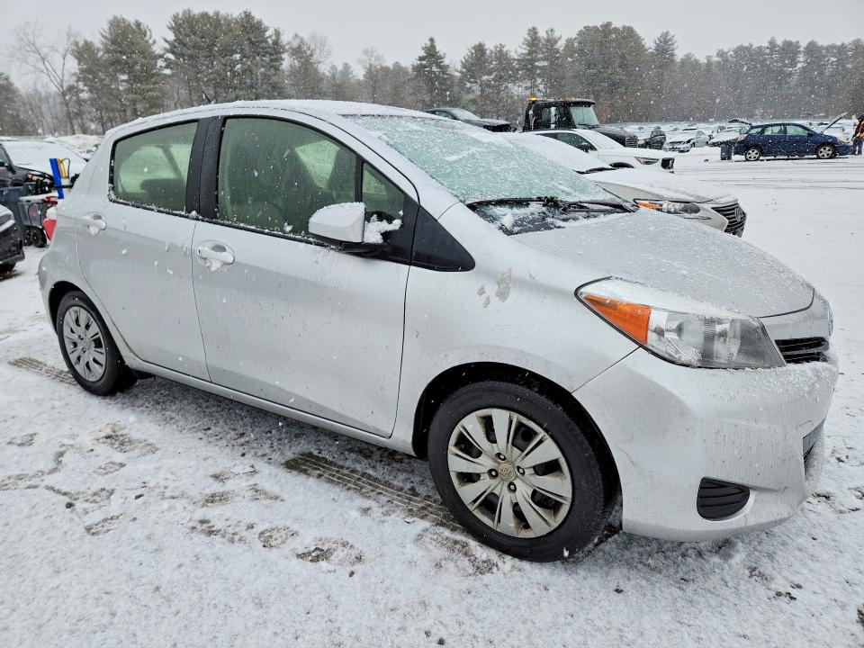 Photo 4 from auction – 2012 TOYOTA YARIS with VIN JTDKTUD37CD531785