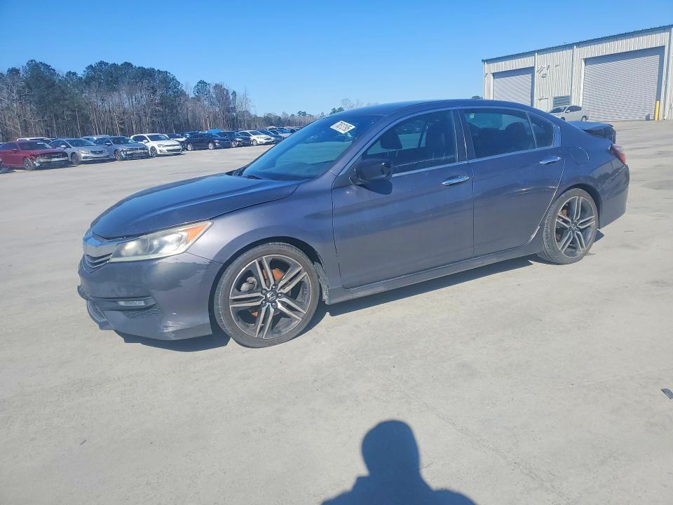 HONDA ACCORD 2017 with VIN 1HGCR2F58HA149488 - Photo from auction