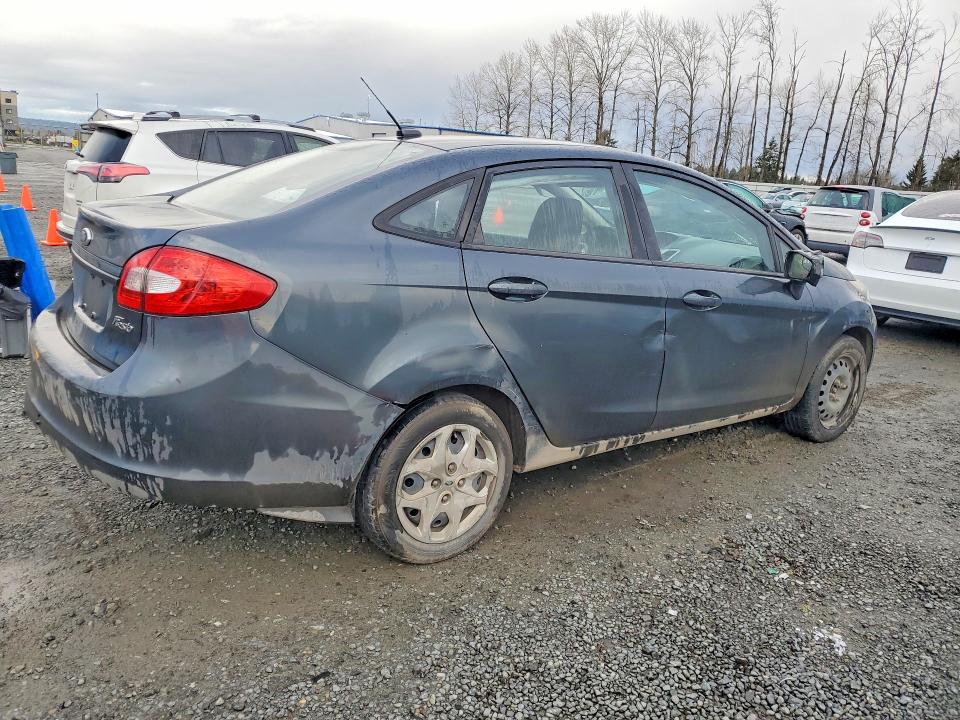 Photo 3 from auction – 2011 FORD FIESTA with VIN 3FADP4BJ5BM226132