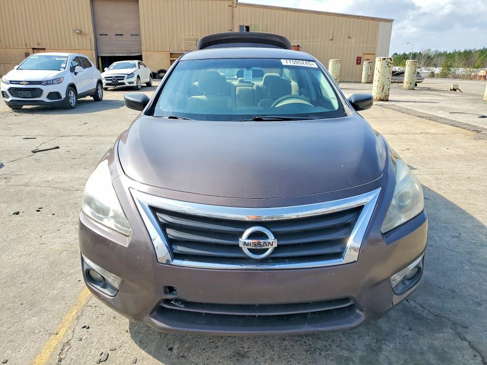Photo 5 from auction – 2015 NISSAN ALTIMA with VIN 1N4AL3AP9FC192637