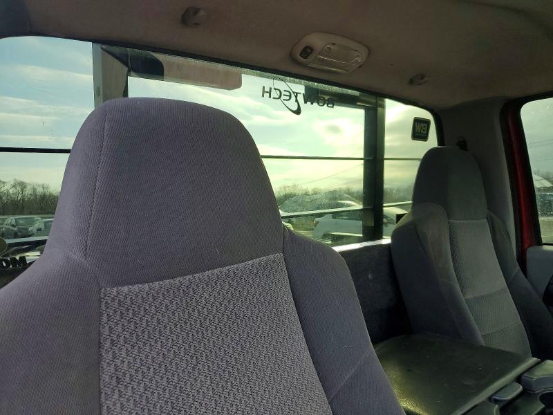 Photo 10 from auction – 2002 FORD F250 SUPER with VIN 1FTNF21F52EC72276