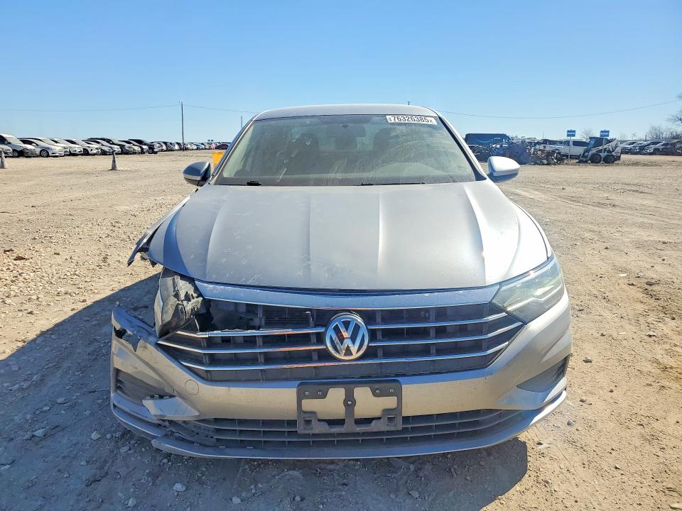 Photo 5 from auction – 2020 VOLKSWAGEN JETTA with VIN 3VWCB7BU5LM047331