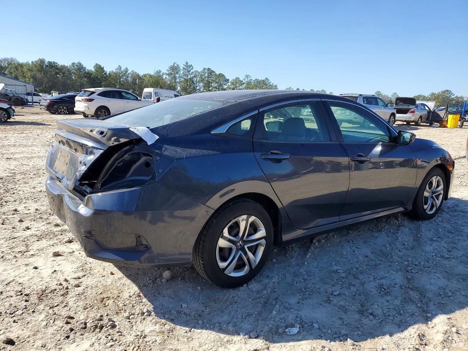 Photo 3 from auction – 2018 HONDA CIVIC LX with VIN 19XFC2F52JE007380