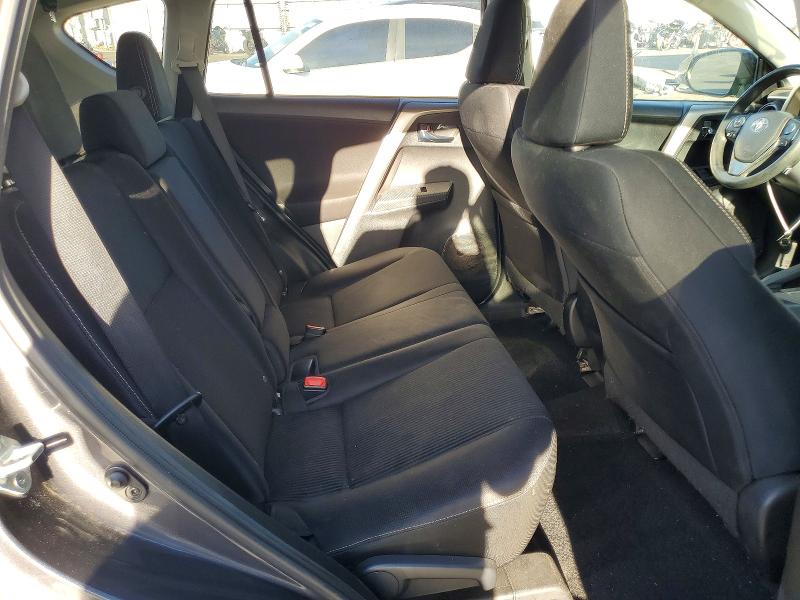 Photo 11 from auction – 2015 TOYOTA RAV4 with VIN 2T3WFREV6FW224783