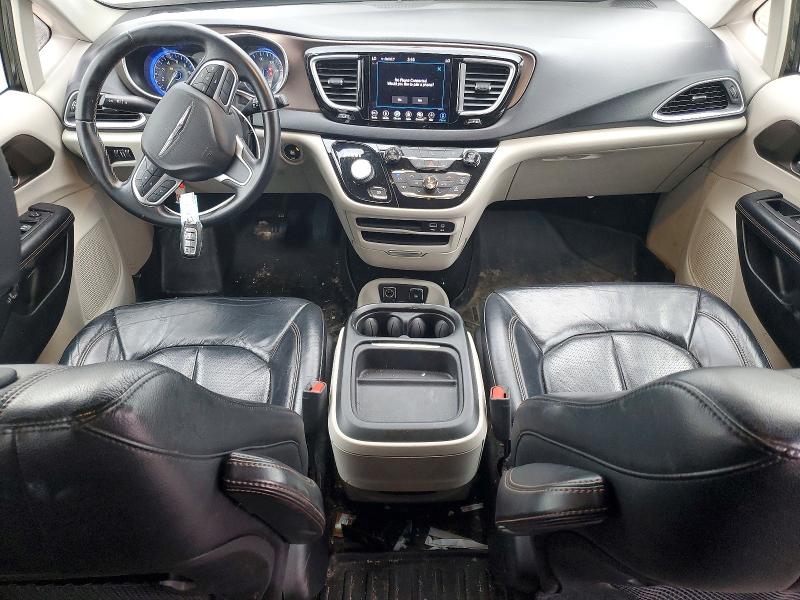 Photo 8 from auction – 2018 CHRYSLER PACIFICA T with VIN 2C4RC1BG8JR235350
