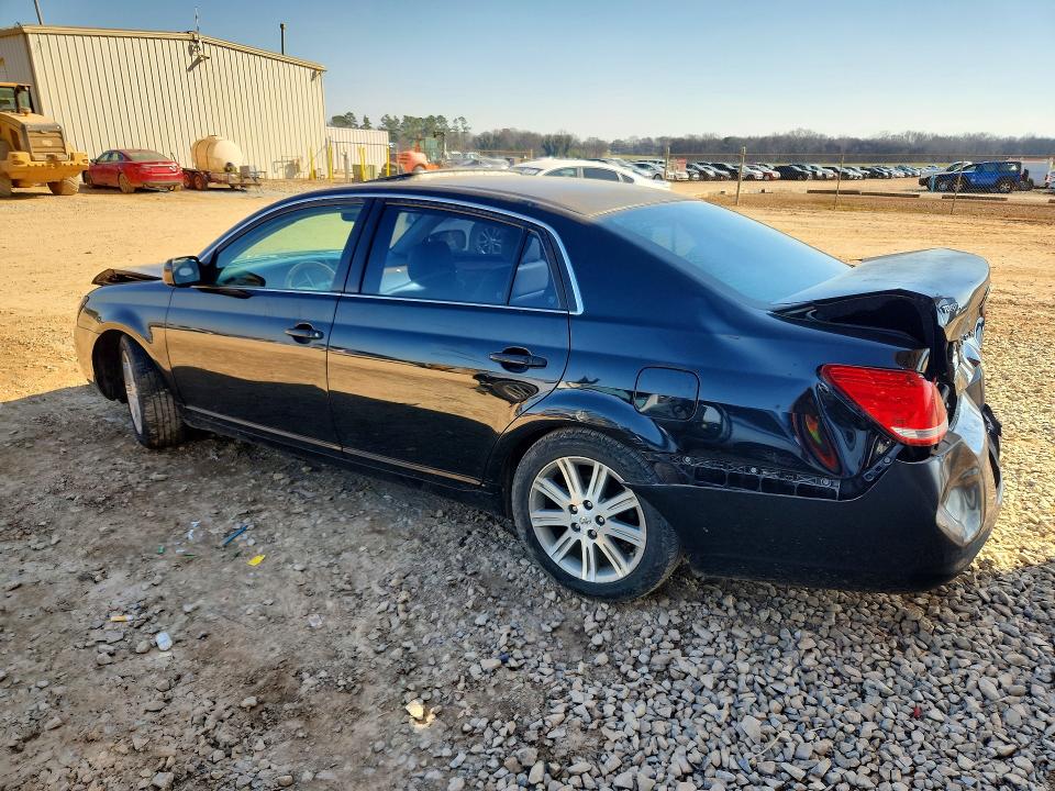 Photo 2 from auction – 2007 TOYOTA AVALON XL with VIN 4T1BK36B97U205702