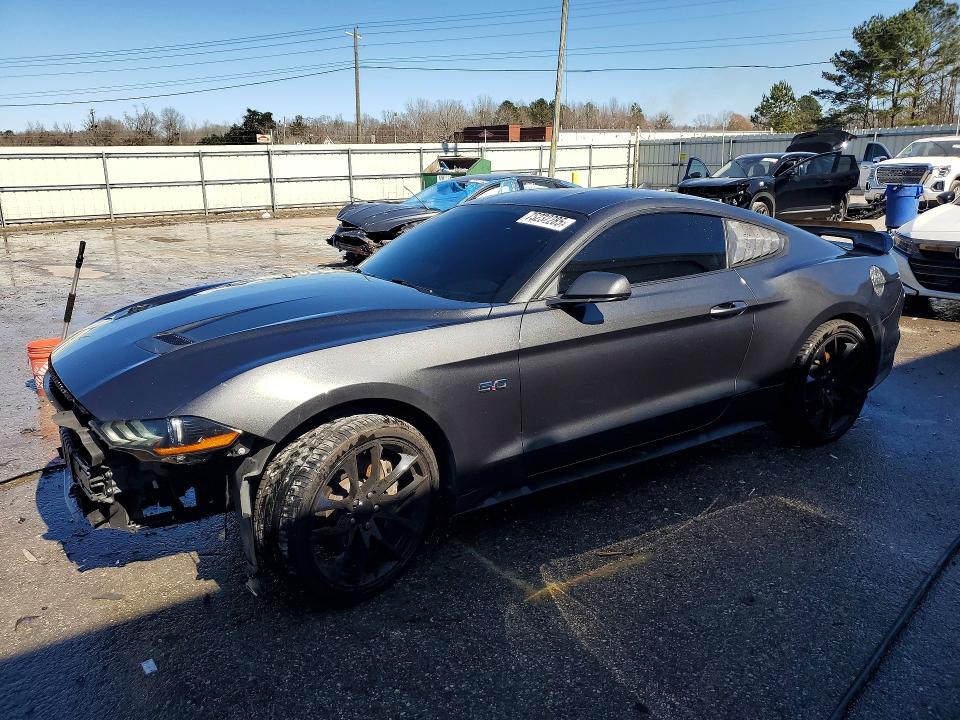 FORD MUSTANG 2020 with VIN 1FA6P8CF2L5181670 - Photo from auction