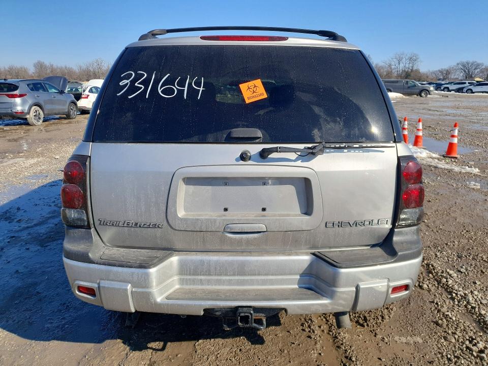 Photo 6 from auction – 2004 CHEVROLET TRAILBLAZER with VIN 1GNDT13S242331644