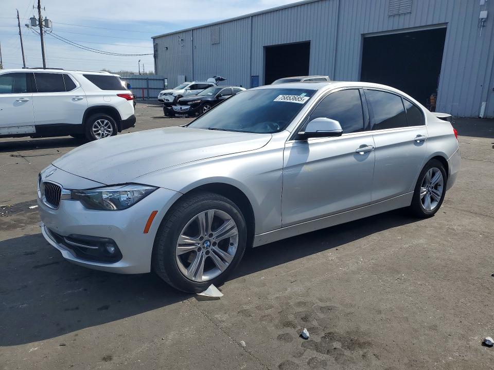 BMW 330 XI 2017 with VIN WBA8D9G55HNU60876 - Photo from auction