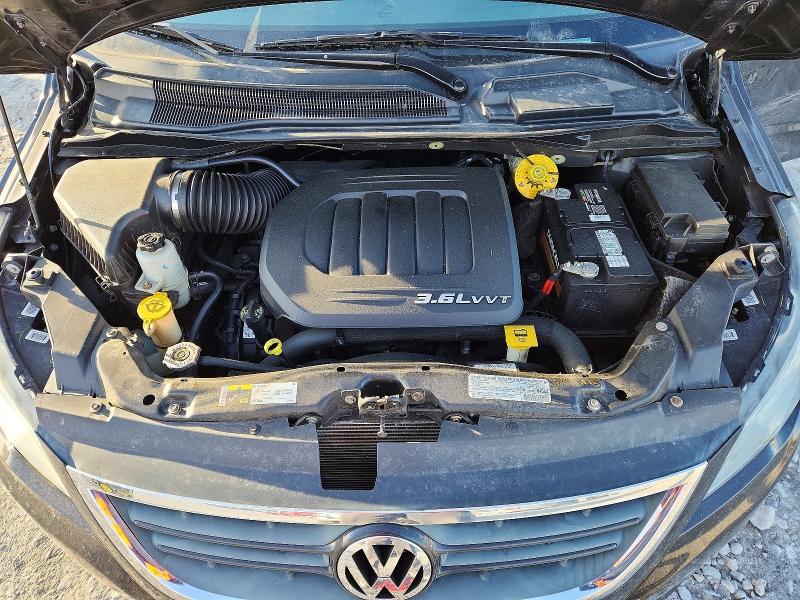 Photo 12 from auction – 2013 VOLKSWAGEN ROUTAN with VIN 2C4RVAAG0DR725409