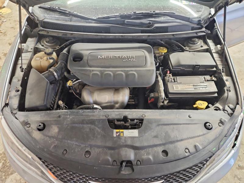 Photo 11 from auction – 2015 CHRYSLER 200 LIMITE with VIN 1C3CCCAB4FN502273