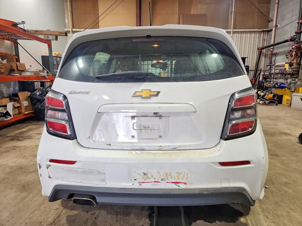 Photo 6 from auction – 2019 CHEVROLET SONIC with VIN 1G1JG6SBXK4139252