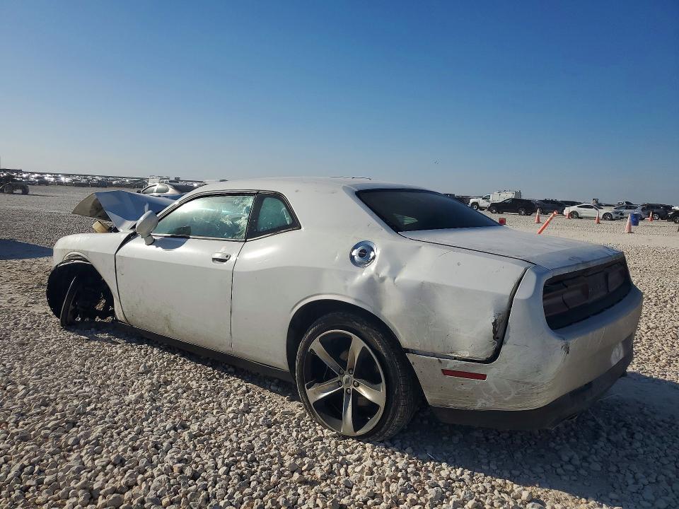 Photo 2 from auction – 2016 DODGE CHALLENGER with VIN 2C3CDZAG7GH236544