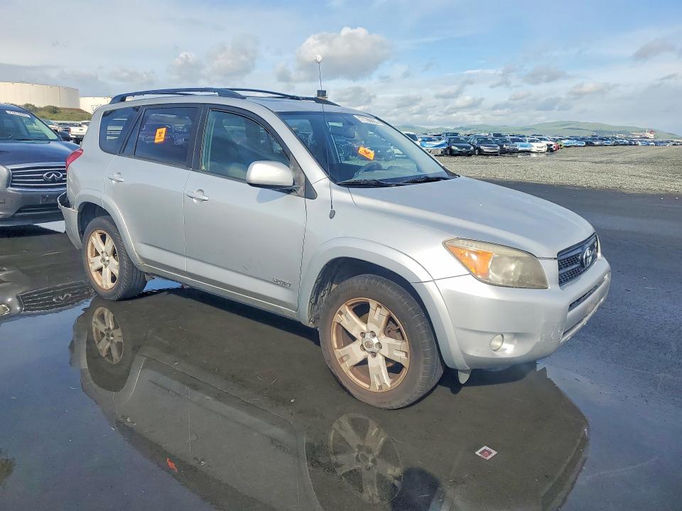 Photo 4 from auction – 2007 TOYOTA RAV4 with VIN JTMZK32V976004891
