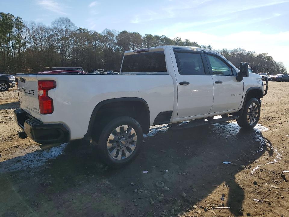 Photo 3 from auction – 2024 CHEVROLET SILVERADO with VIN 1GC4YME7XRF327037