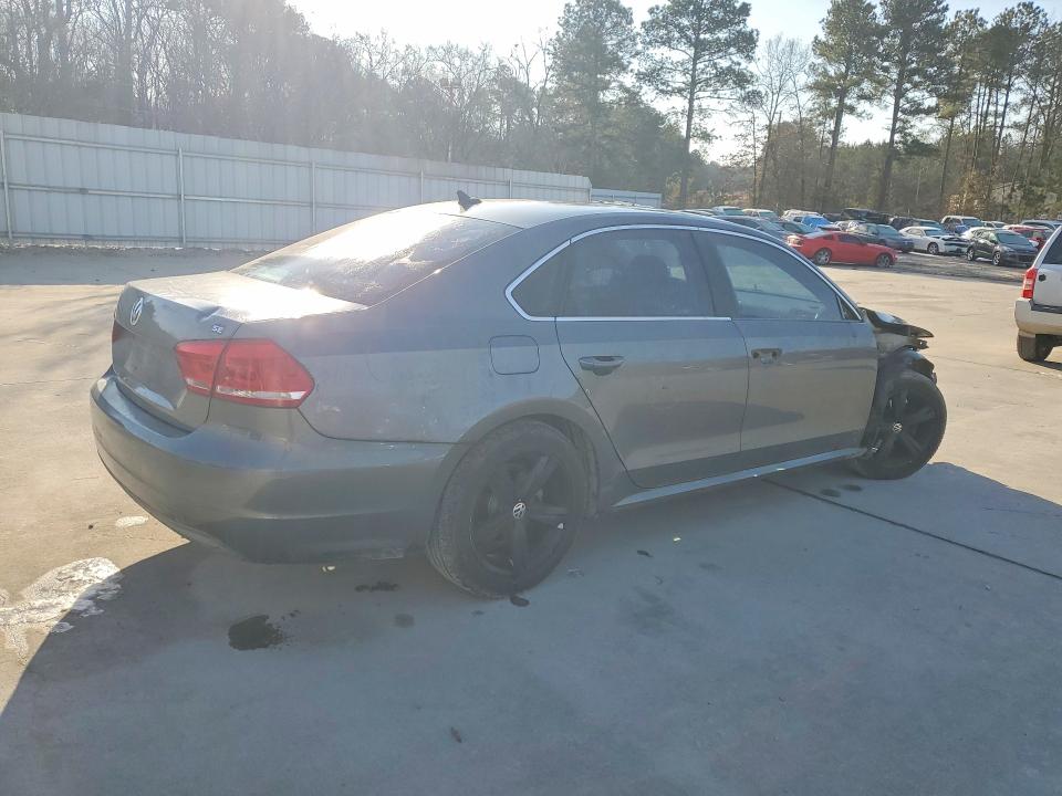 Photo 3 from auction – 2012 VOLKSWAGEN PASSAT SE with VIN 1VWBH7A37CC056214