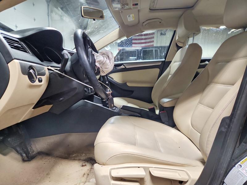 Photo 7 from auction – 2015 VOLKSWAGEN JETTA with VIN 3VWD07AJ1FM295839