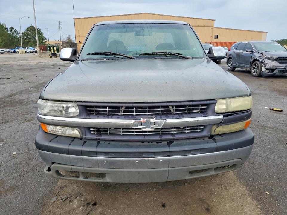 Photo 5 from auction – 2002 CHEVROLET SILVERADO with VIN 2GCEC19V221378765