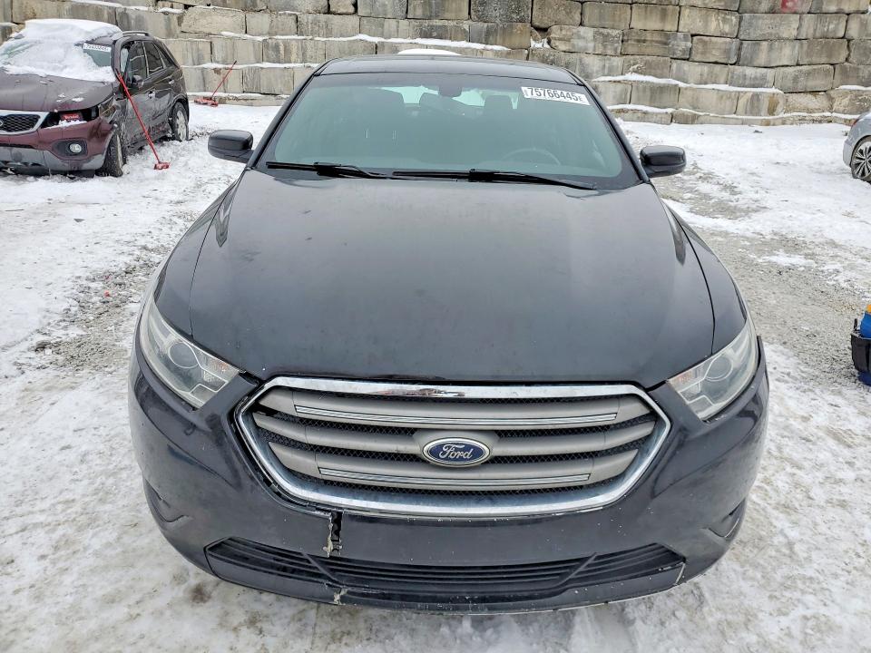 Photo 5 from auction – 2015 FORD TAURUS SEL with VIN 1FAHP2E80FG135154