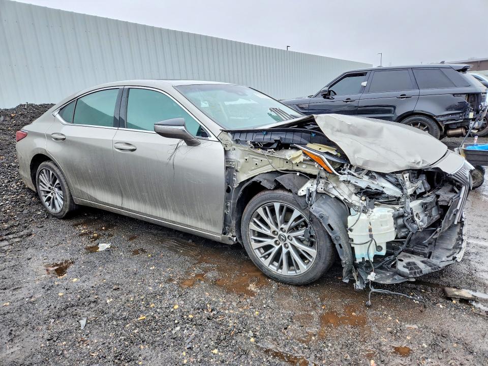 Photo 4 from auction – 2019 LEXUS ES with VIN 58ABZ1B18KU046833