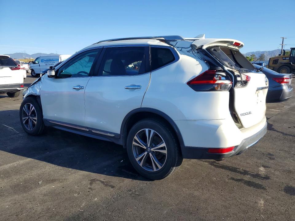 Photo 2 from auction – 2017 NISSAN ROGUE S with VIN 5N1AT2MT0HC771298