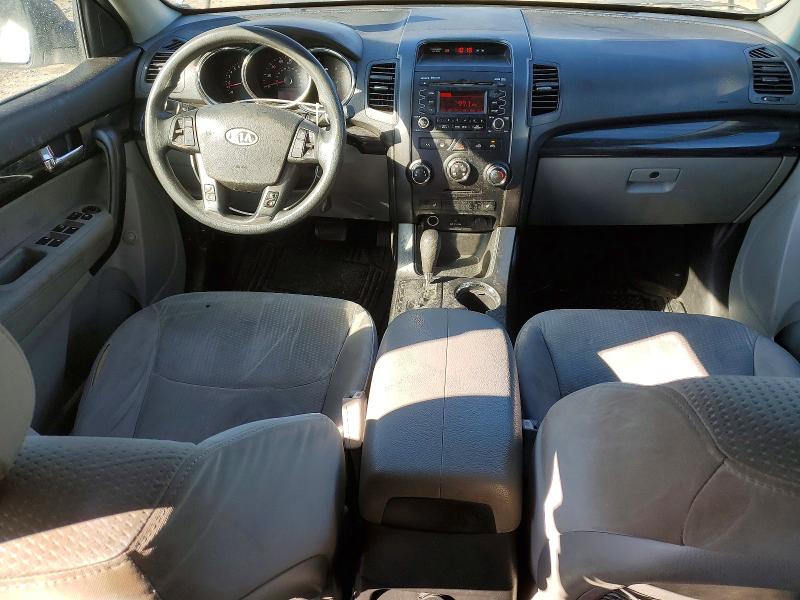 Photo 8 from auction – 2012 KIA SORENTO with VIN 5XYKT4A60CG206895