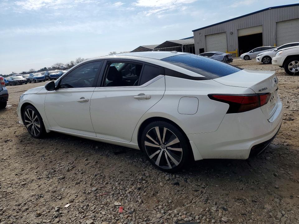 Photo 2 from auction – 2019 NISSAN ALTIMA with VIN 1N4AL4CV3KC248874