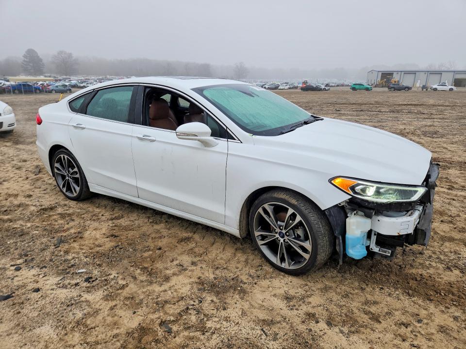 Photo 4 from auction – 2020 FORD FUSION with VIN 3FA6P0K9XLR152136