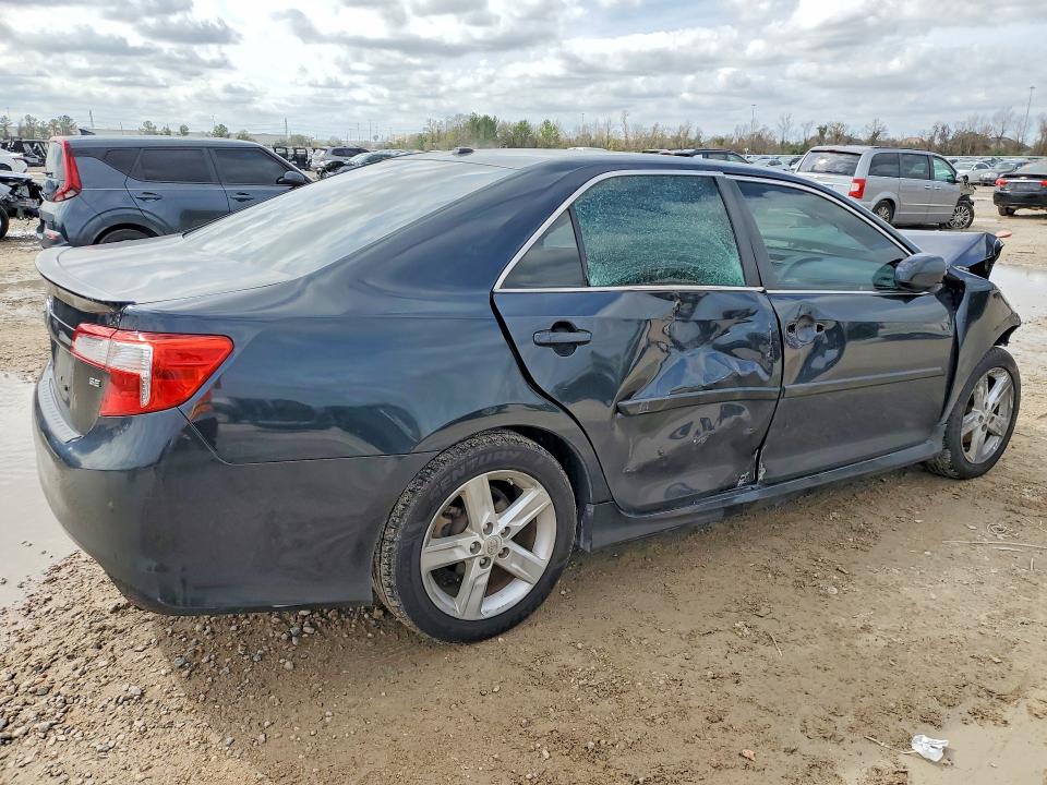 Photo 3 from auction – 2012 TOYOTA CAMRY with VIN 4T1BF1FK1CU152643