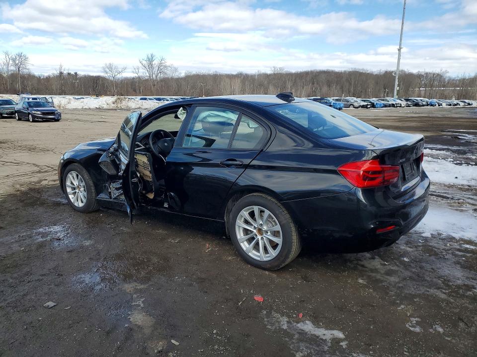 Photo 2 from auction – 2018 BMW 320 with VIN WBA8A3C57JA492432