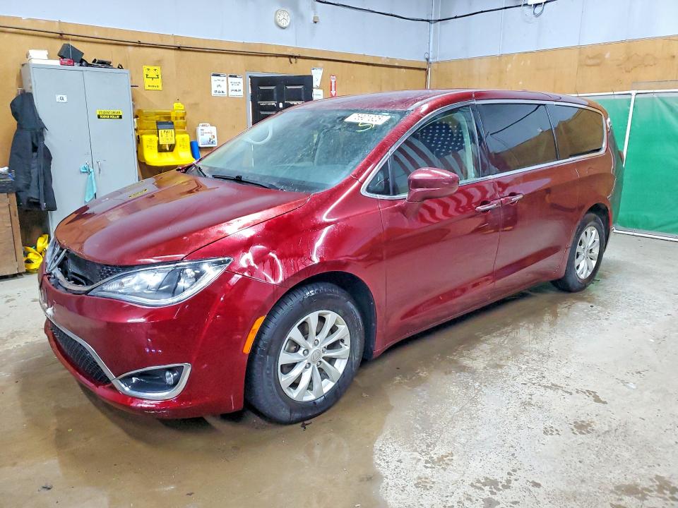 CHRYSLER PACIFICA 2018 with VIN 2C4RC1FG1JR295299 - Photo from auction