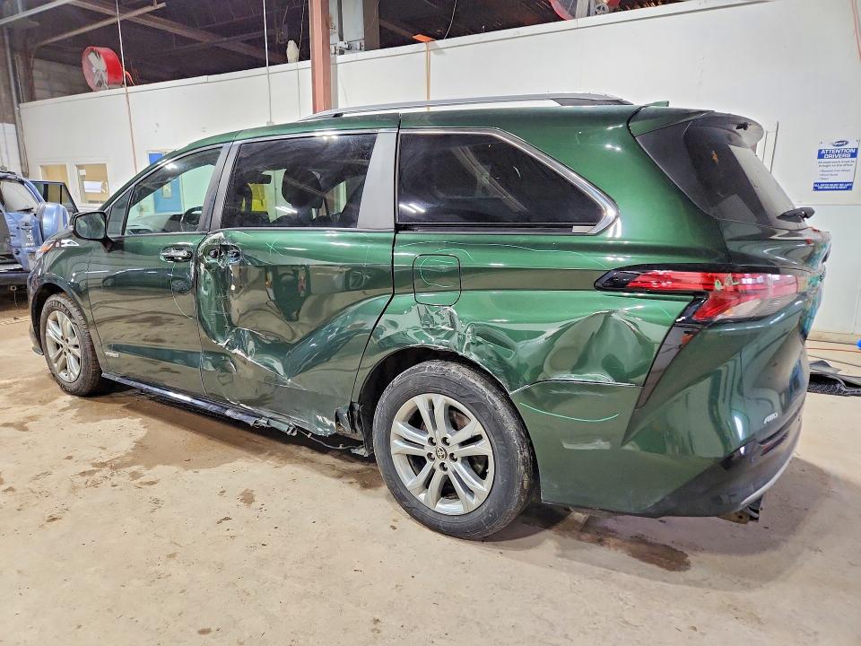 Photo 2 from auction – 2021 TOYOTA SIENNA LIM with VIN 5TDESKFC8MS012946
