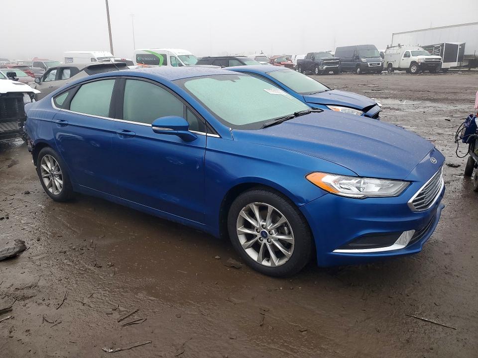 Photo 4 from auction – 2017 FORD FUSION with VIN 3FA6P0HD8HR305373