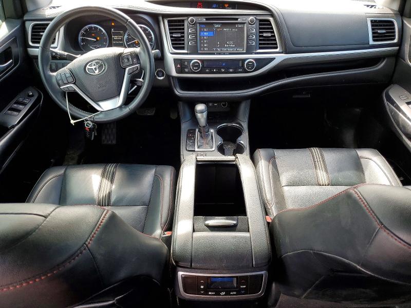 Photo 8 from auction – 2019 TOYOTA HIGHLANDER with VIN 5TDKZRFH0KS359414