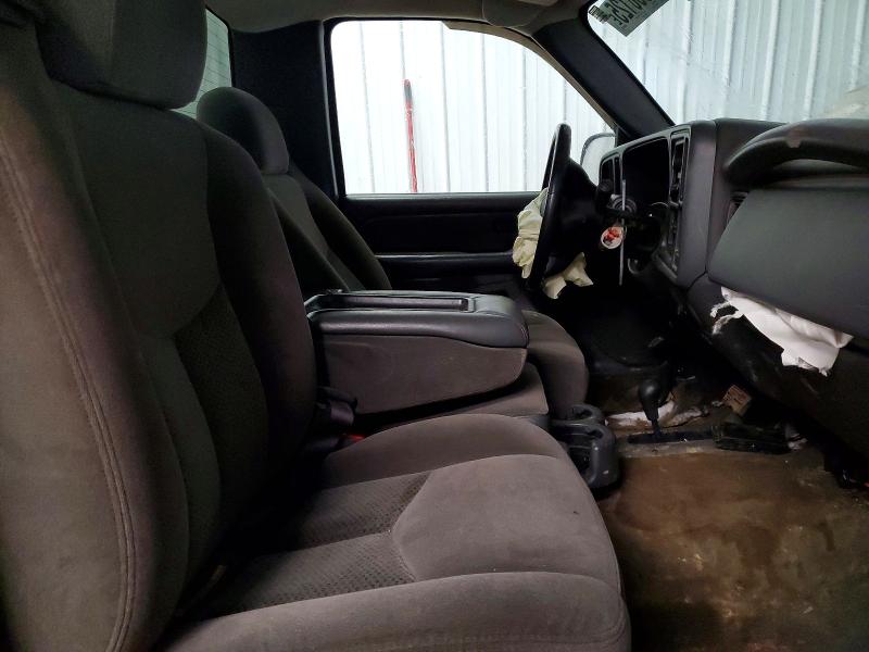 Photo 10 from auction – 2005 CHEVROLET SILVERADO with VIN 1GCEK14T25Z232547