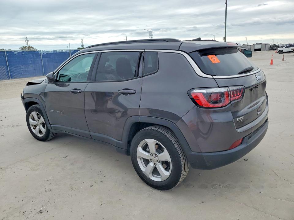 Photo 2 from auction – 2019 JEEP COMPASS with VIN 3C4NJCBB3KT819903