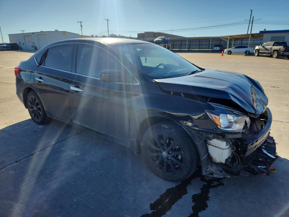 Photo 4 from auction – 2018 NISSAN SENTRA with VIN 3N1AB7AP4JY312772