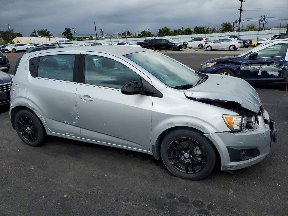 Photo 4 from auction – 2013 CHEVROLET SONIC LT with VIN 1G1JC6SG4D4168983