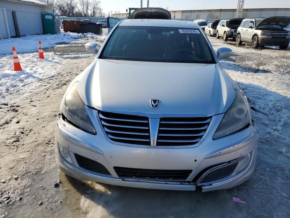 Photo 5 from auction – 2011 HYUNDAI EQUUS with VIN KMHGH4JF5BU035075